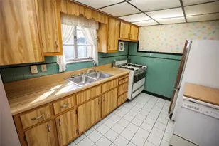 123 E Mifflin St, Whitaker, PA 15120 - Photo 16