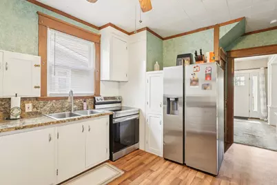 407 Laurel Blvd Boulevard, New Castle, PA 16101 - Photo 16