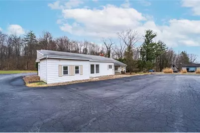 3030 Wilmington Rd, Neshannock Township, PA 16105 - Photo 4