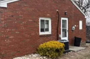 116 Delrose Dr, Liberty Boro, PA 15133 - Photo 2