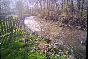 135 Mennonite Camp Rd, Mount Pleasant Township, PA 15666 - Photo 8