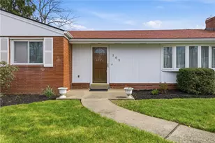 705 Willruth Dr, Pittsburgh, PA 15101 - Photo 2