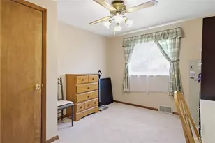 705 Willruth Dr, Pittsburgh, PA 15101 - Photo 16