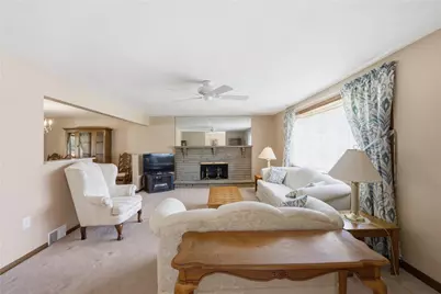 705 Willruth Dr, Pittsburgh, PA 15101 - Photo 4