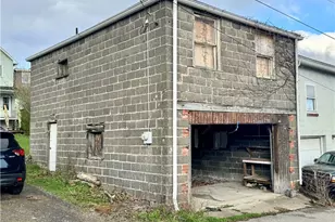 106 Emerson St, Vandergrift, PA 15690 - Photo 22