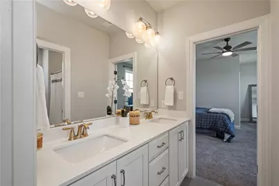 121 Maggie Dr, North Strabane, PA 15330 - Photo 24