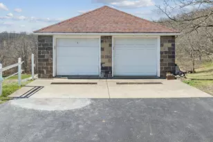 1173 Harmony Rd, Baden, PA 15005 - Photo 22