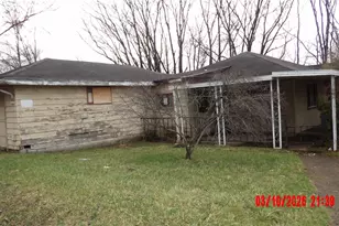 926 Stambaugh Ave, Farrell, PA 16121 - Photo 8