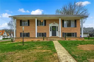 201 E Hazelcroft Ave, New Castle, PA 16105 - Photo 2