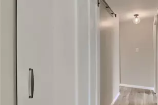 201 E Hazelcroft Ave, New Castle, PA 16105 - Photo 14