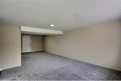 201 E Hazelcroft Ave, New Castle, PA 16105 - Photo 32