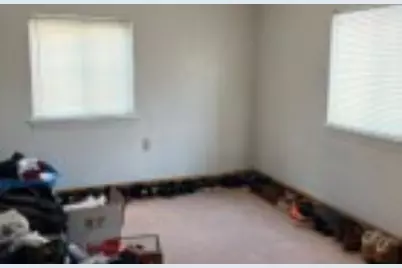 106 Delrose Dr, Liberty Boro, PA 15133 - Photo 8