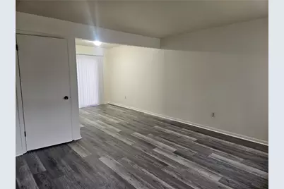 909 Chapel Rd #7, Center Township, PA 15061 - Photo 4