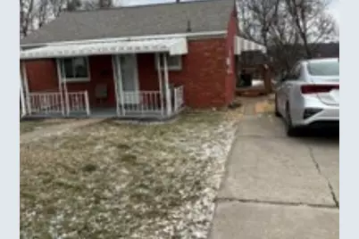 108 Delrose Dr, Liberty Boro, PA 15133 - Photo 2