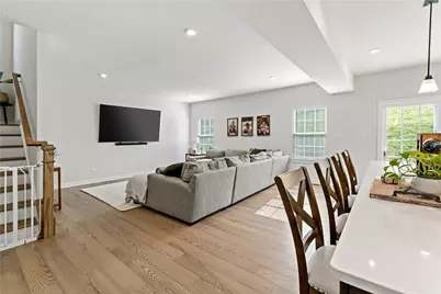 2009 Tamarack Ct, Cecil, PA 15057 - Photo 10