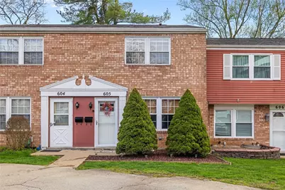 605 Hickory Cir, North Strabane, PA 15317 - Photo 2