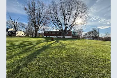 1210 W Park Rd, Worth Township, PA 16057 - Photo 2