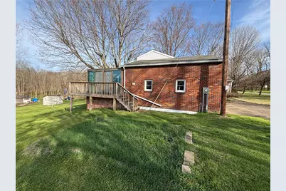 1210 W Park Rd, Worth Township, PA 16057 - Photo 4