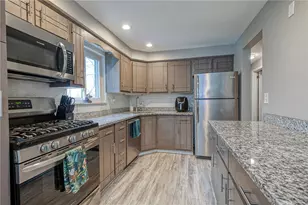 4 Camera Pl, Pittsburgh, PA 15235 - Photo 4