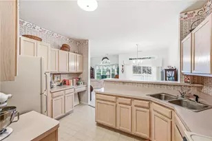 8 Stone Ridge Blvd, Hermitage, PA 16148 - Photo 10