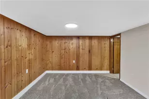 395 Crescent Dr, Canton Township, PA 15301 - Photo 32