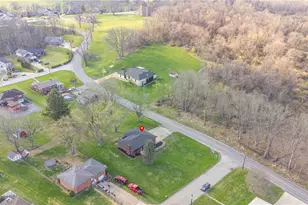 395 Crescent Dr, Canton Township, PA 15301 - Photo 44