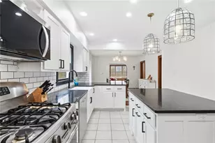 220 W Cruikshank Rd, Middlesex Township, PA 16002 - Photo 16