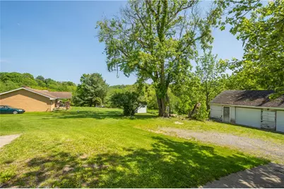 4575 Prosperity Pike, Morris Township, PA 15329 - Photo 8