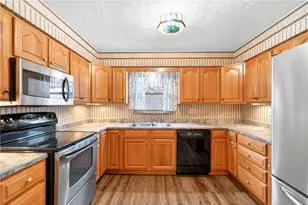 464 Nantucket Dr, Pittsburgh, PA 15236 - Photo 6