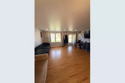 1110 Portsmouth Dr, Port Vue, PA 15133 - Photo 4