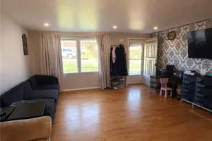 1110 Portsmouth Dr, Port Vue, PA 15133 - Photo 4