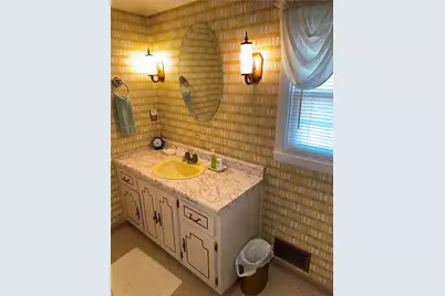 1408 Princeton Ave, Harrison Township, PA 15065 - Photo 10