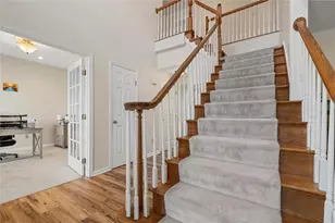 505 Westberry Dr, Allegheny Township, PA 15068 - Photo 2