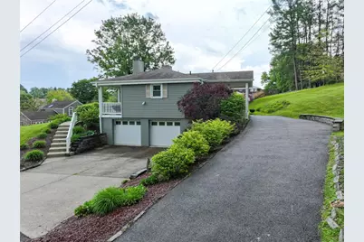 200 Stonebrook Dr, Peters Township, PA 15317 - Photo 2