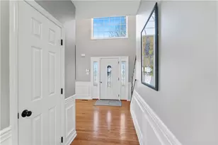 1046 Woodridge Dr, North Strabane, PA 15317 - Photo 6