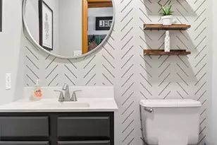 1007 Braemar Dr, Jeannette, PA 15644 - Photo 6