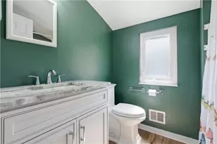 25 Krist Glen Dr, Pittsburgh, PA 15218 - Photo 4