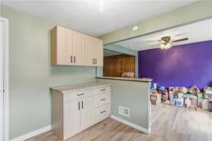 25 Krist Glen Dr, Pittsburgh, PA 15218 - Photo 8