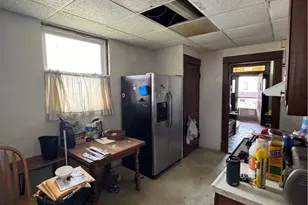 417 Fisher St, Pittsburgh, PA 15210 - Photo 10