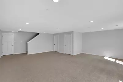 126 Scotland Ln, Harmony Boro, PA 16037 - Photo 32