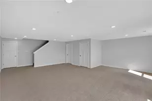 126 Scotland Ln, Harmony Boro, PA 16037 - Photo 32