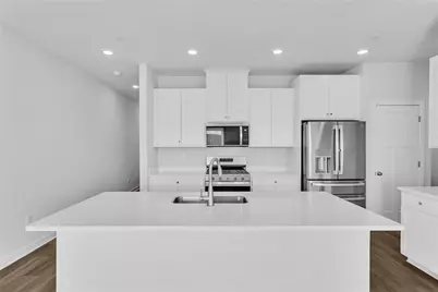 126 Scotland Ln, Harmony Boro, PA 16037 - Photo 12