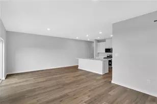 126 Scotland Ln, Harmony Boro, PA 16037 - Photo 16