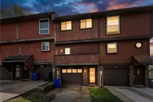 287 Holland Ct, Findlay Township, PA 15108 - Photo 1