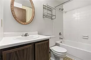 287 Holland Ct, Findlay Township, PA 15108 - Photo 22