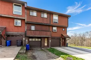 287 Holland Ct, Findlay Township, PA 15108 - Photo 4