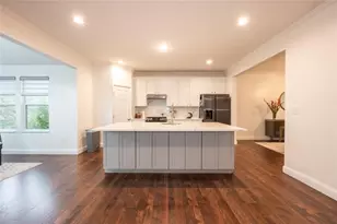 104 Chesapeake Dr, Jefferson Hills, PA 15236 - Photo 4