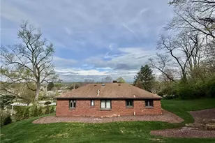211 Lesnett Rd, Pittsburgh, PA 15241 - Photo 6