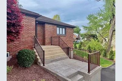 211 Lesnett Rd, Pittsburgh, PA 15241 - Photo 2