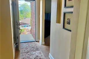 211 Lesnett Rd, Pittsburgh, PA 15241 - Photo 16